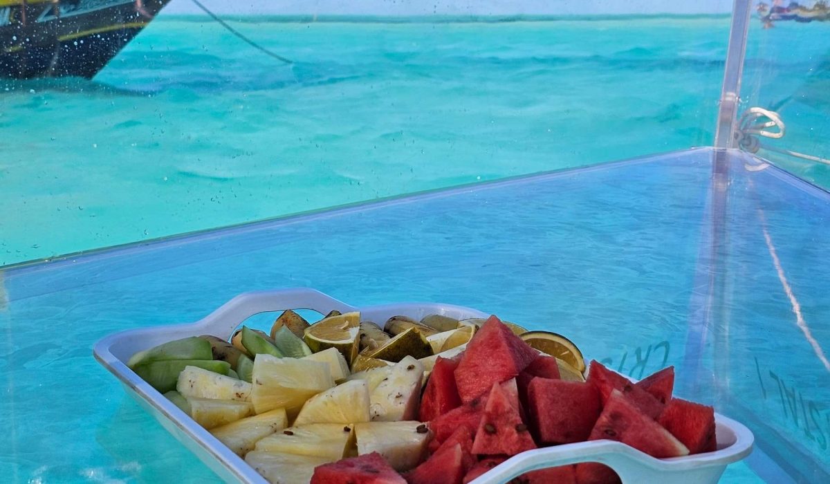 Zanzibar Glass Boat Fruits